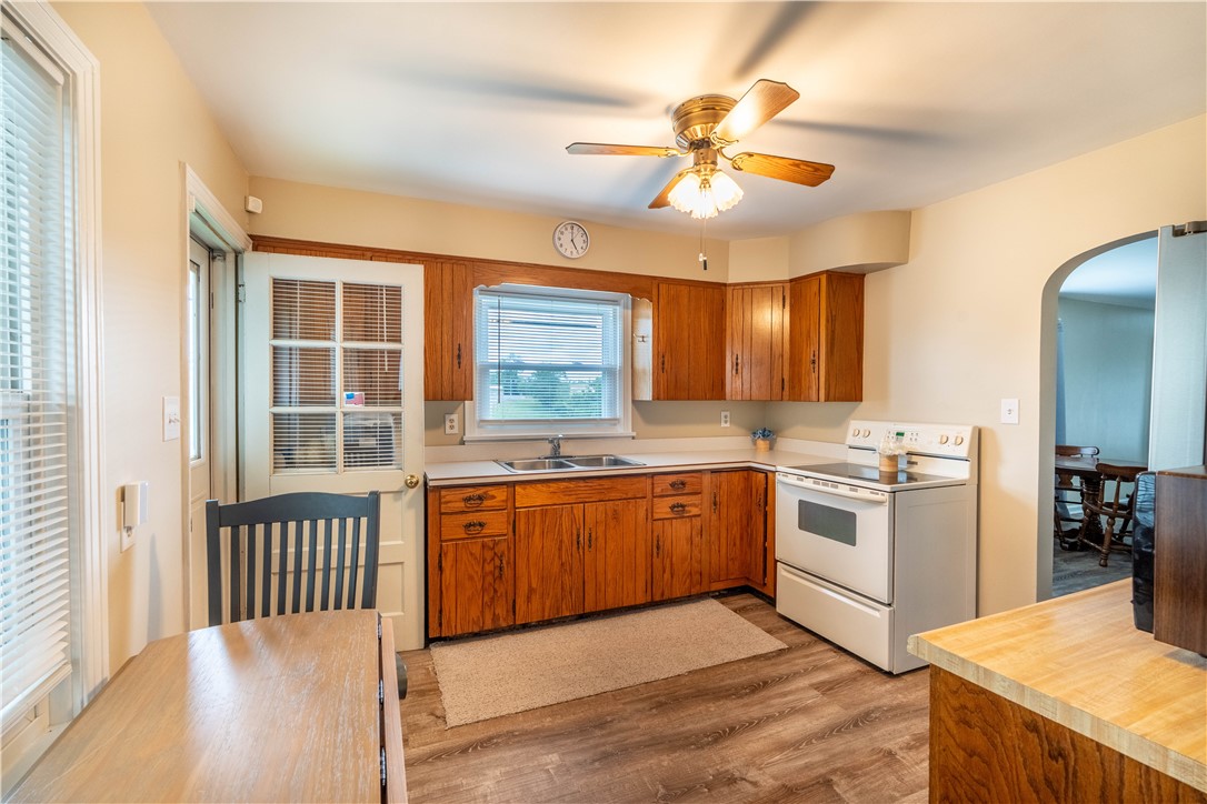 1912 Harlansburg Rd