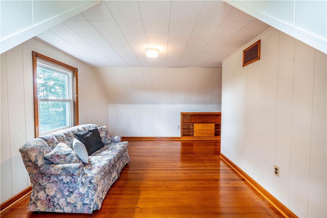 1912 Harlansburg Rd