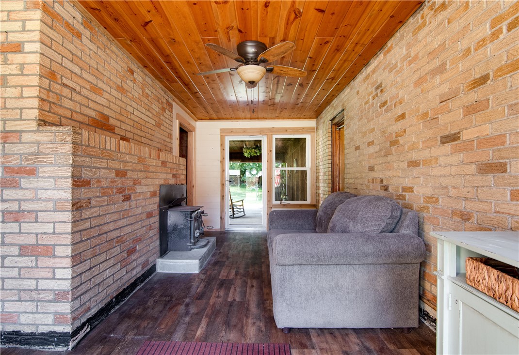 118 Oak Hills Mnr