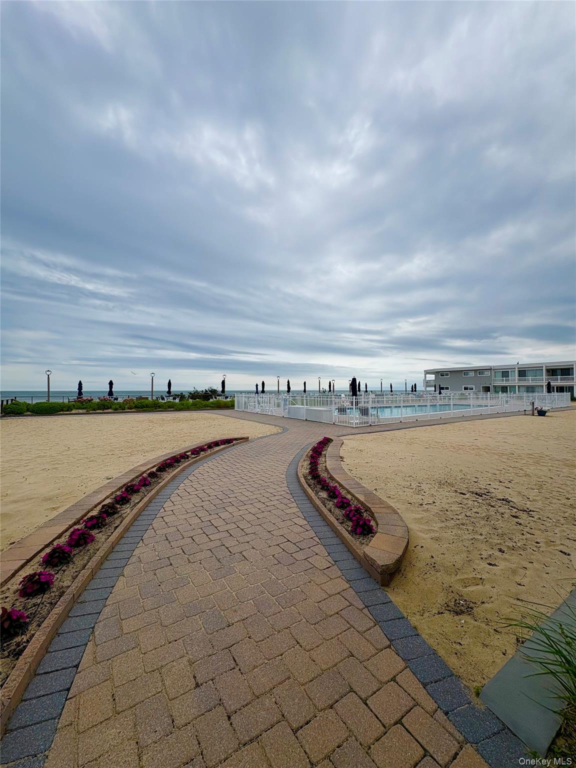 585 Dune Road Unit: A-21