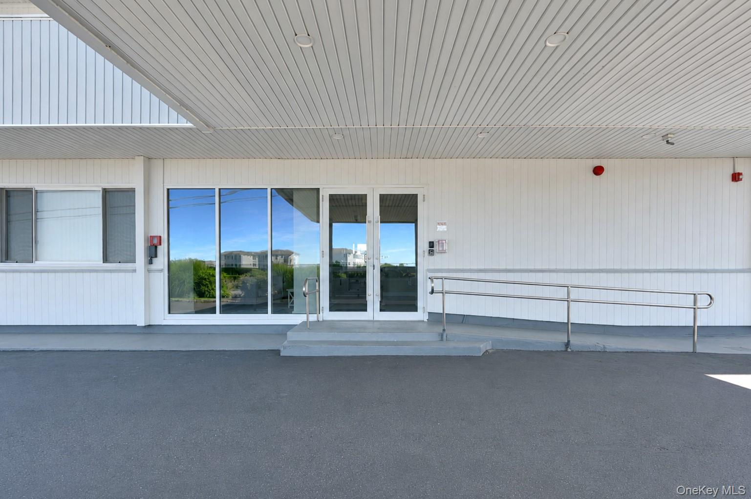 585 Dune Road Unit: A-21