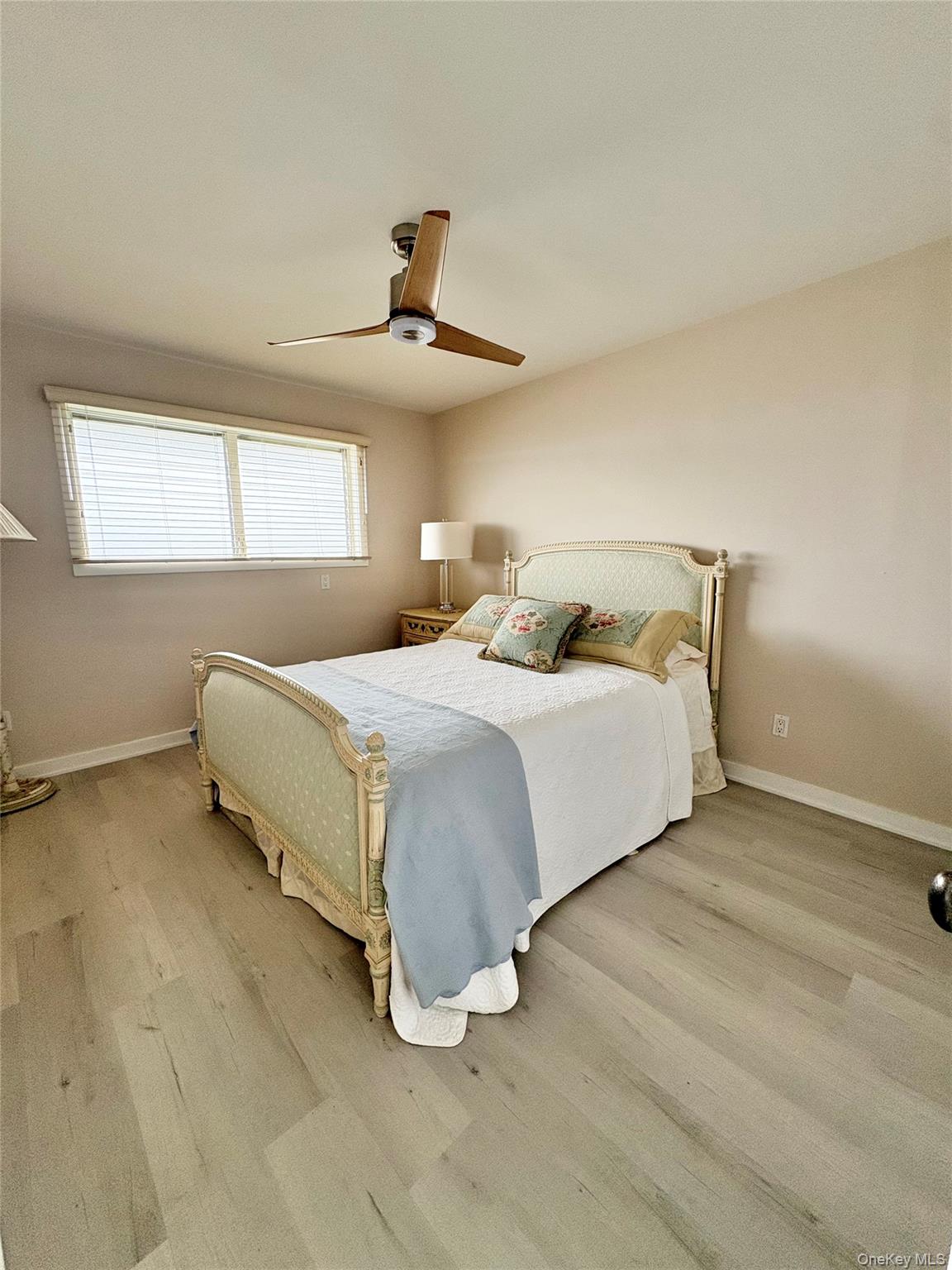 585 Dune Road Unit: A-21