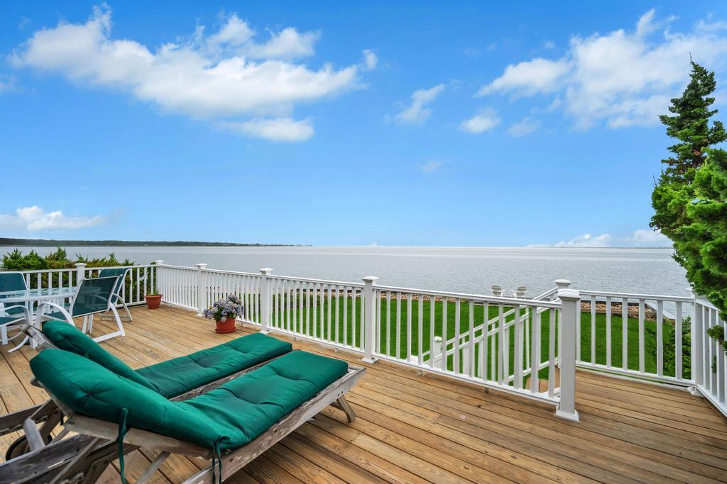 15 Bayside Avenue