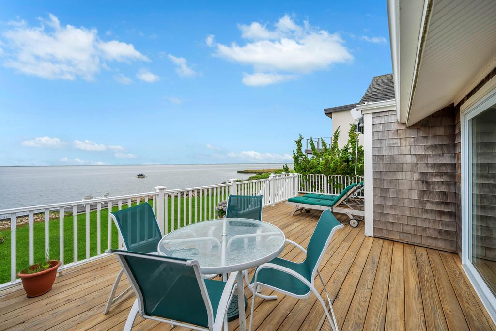 15 Bayside Avenue