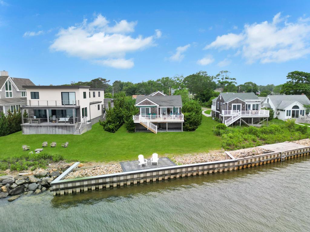 15 Bayside Avenue