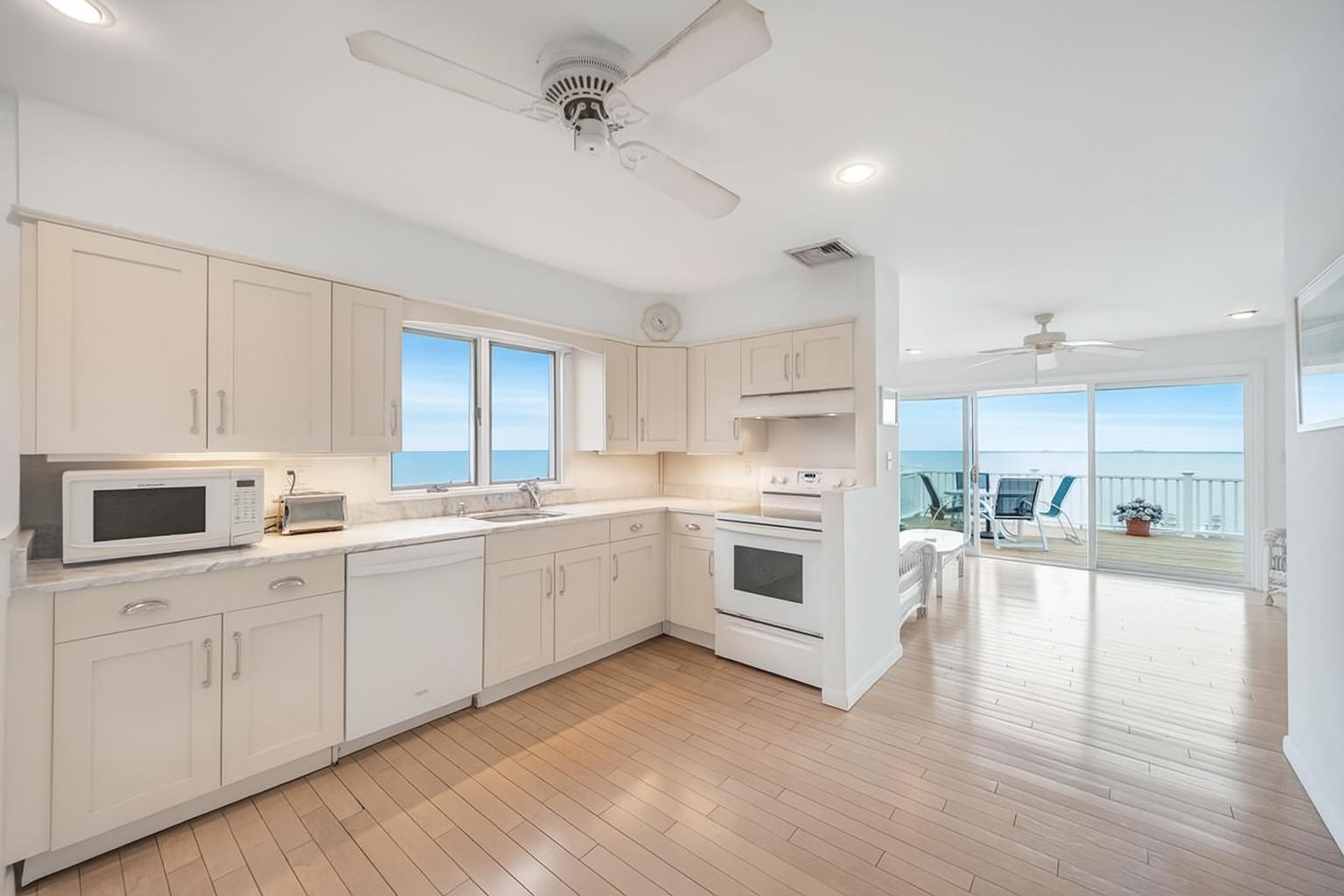 15 Bayside Avenue