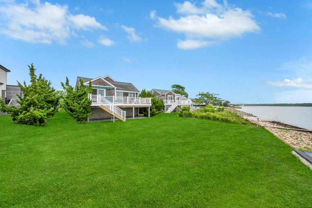 15 Bayside Avenue