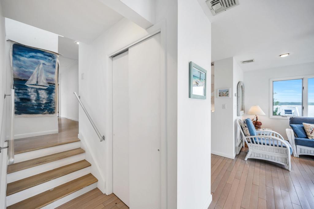 15 Bayside Avenue