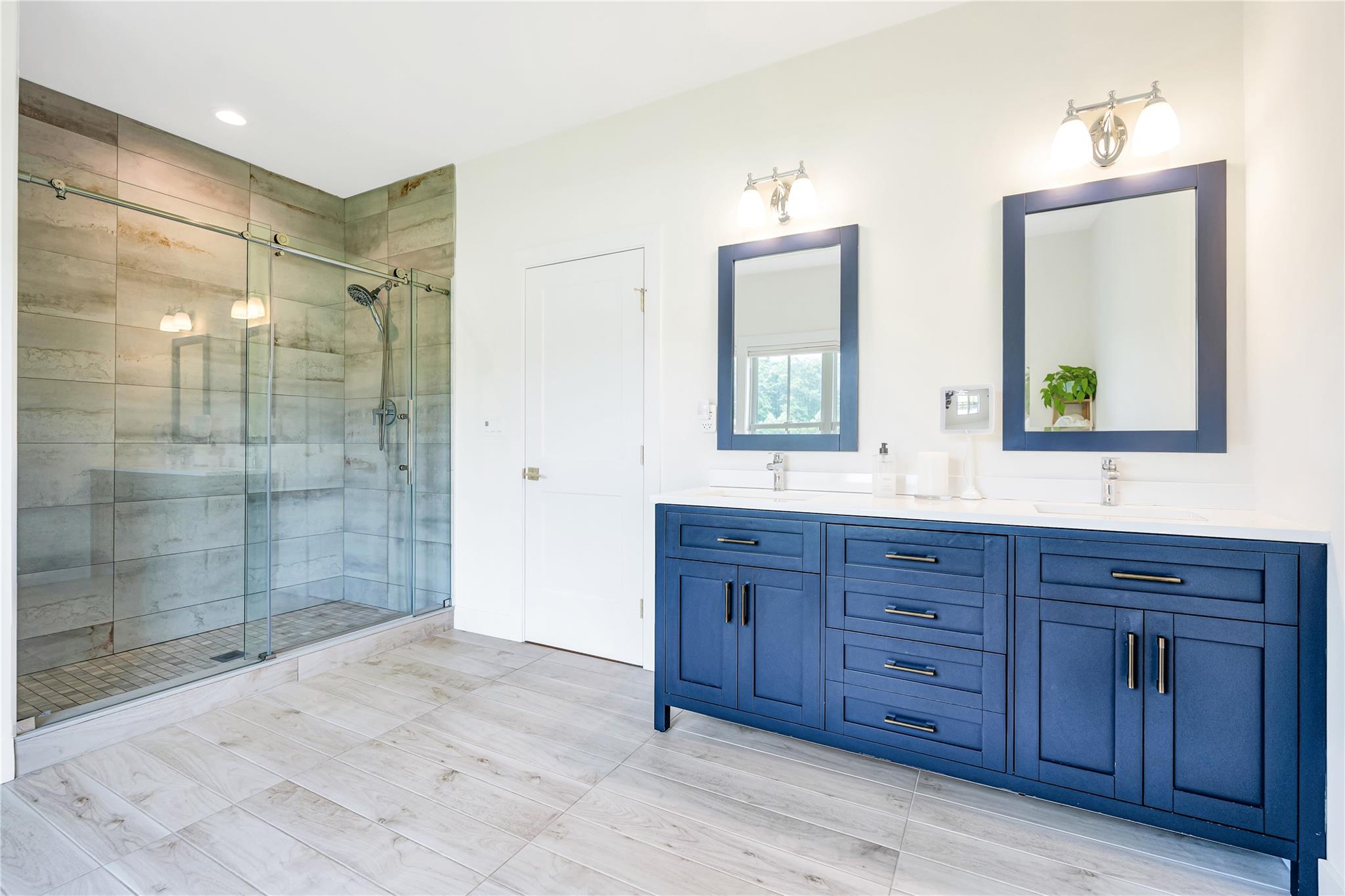 9 Tuthill Point Farm Road