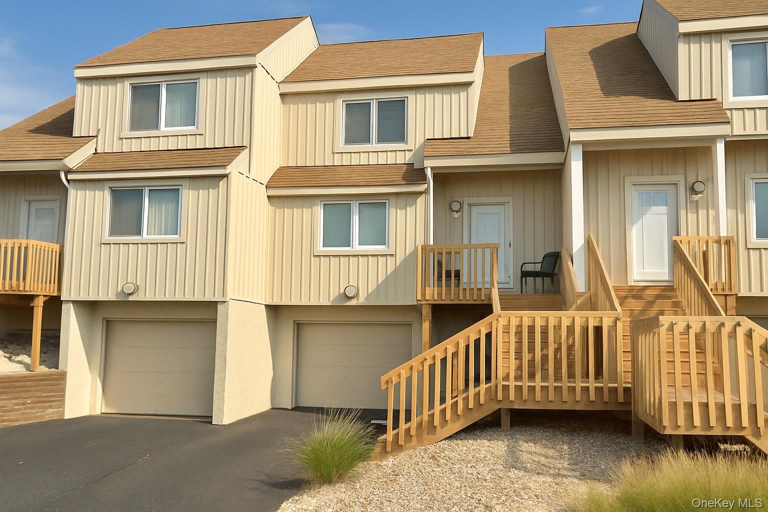 7 Waters Edge Unit: 7