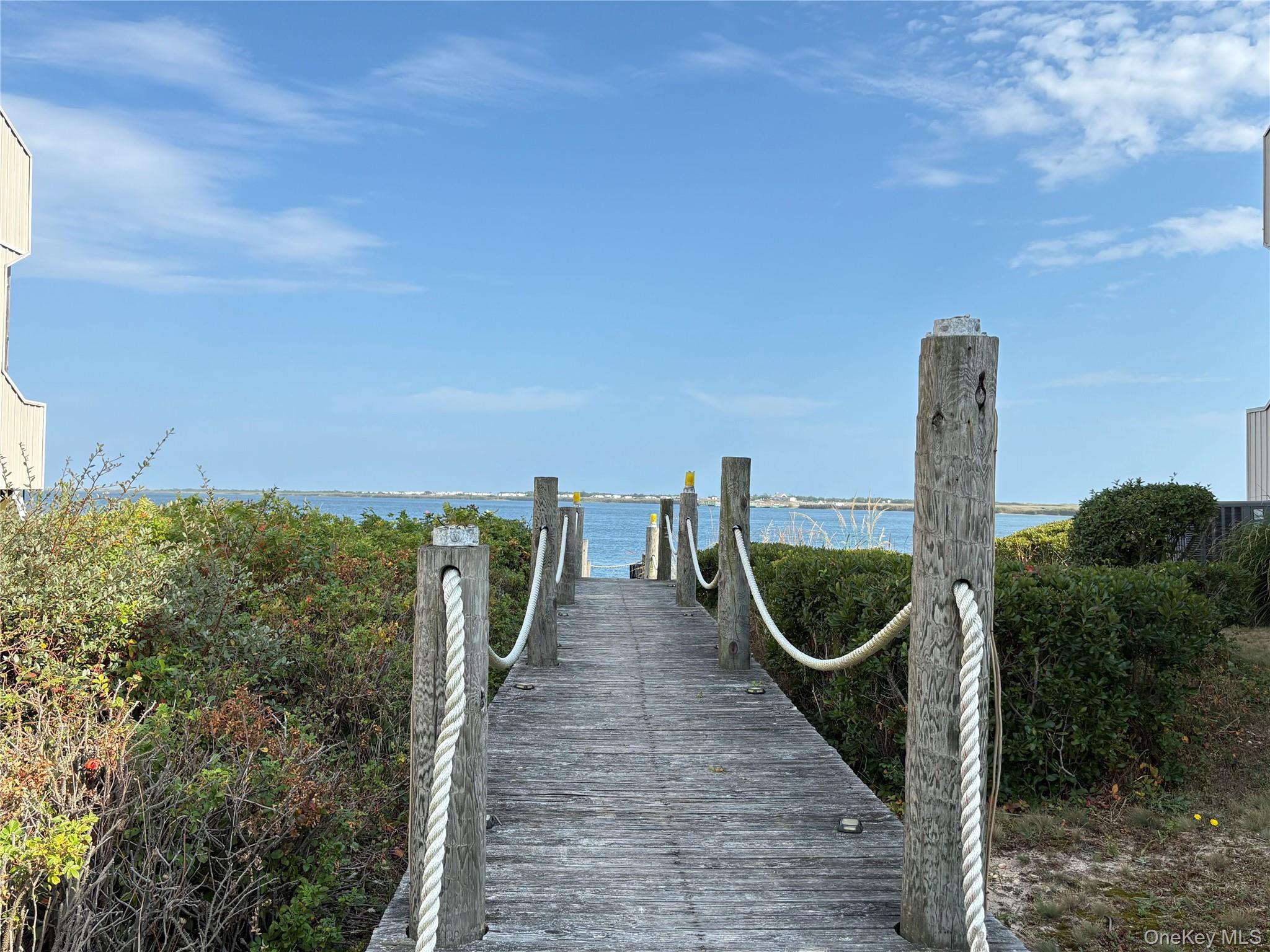 7 Waters Edge Unit: 7