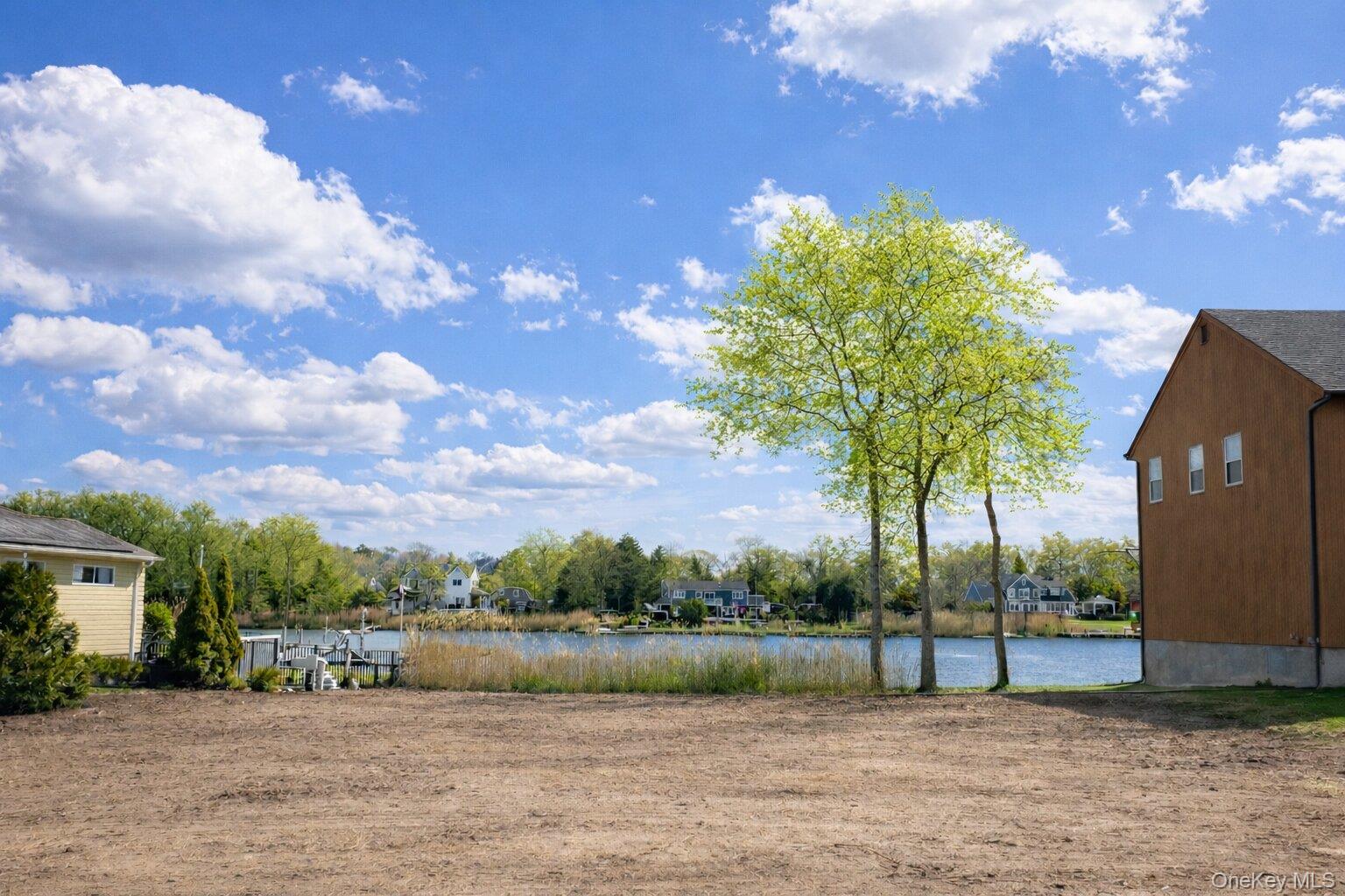 103 Hewitt Boulevard