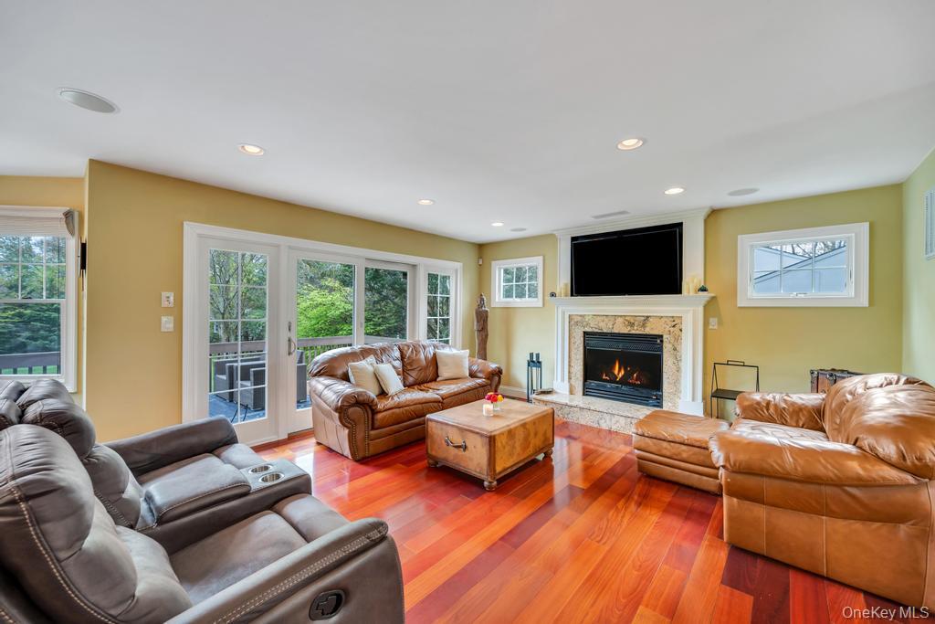 83 Gillette Avenue