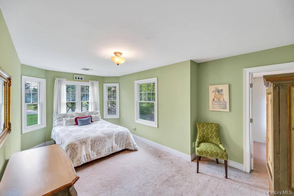 83 Gillette Avenue