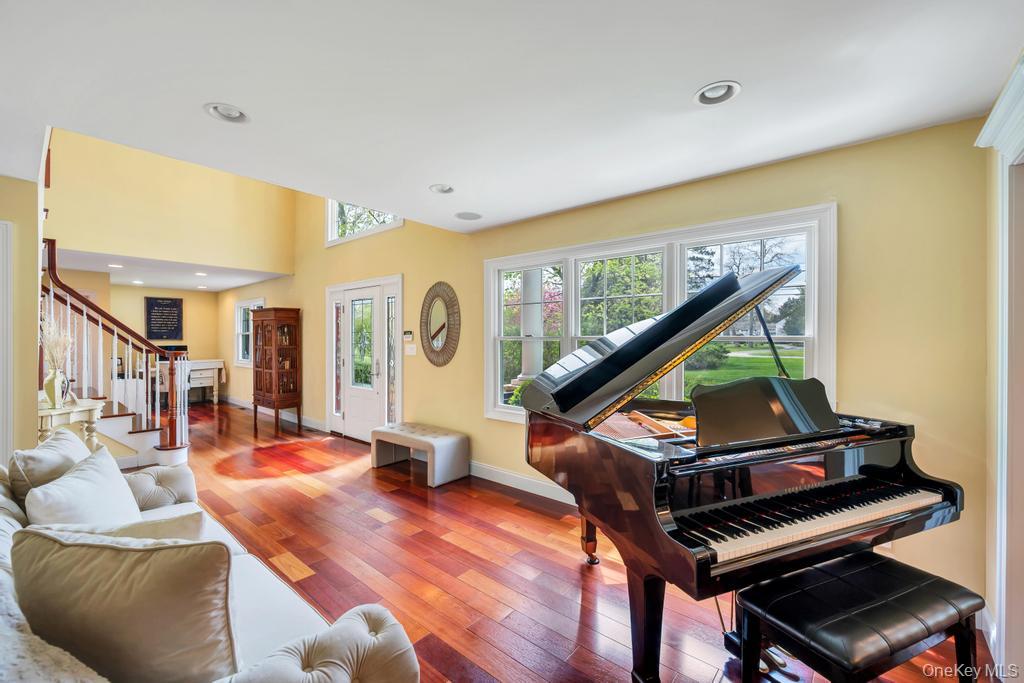 83 Gillette Avenue