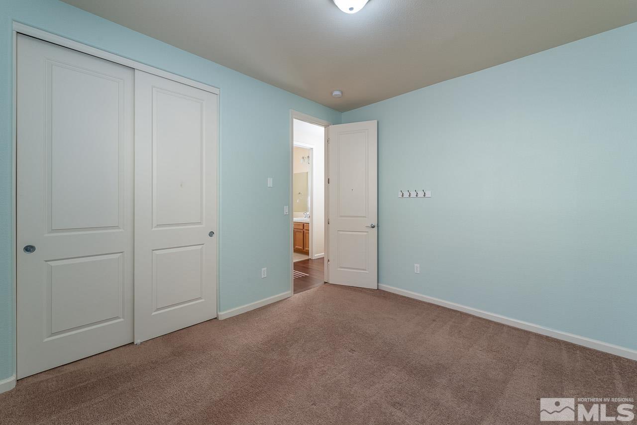 1407 Hogadon Way
