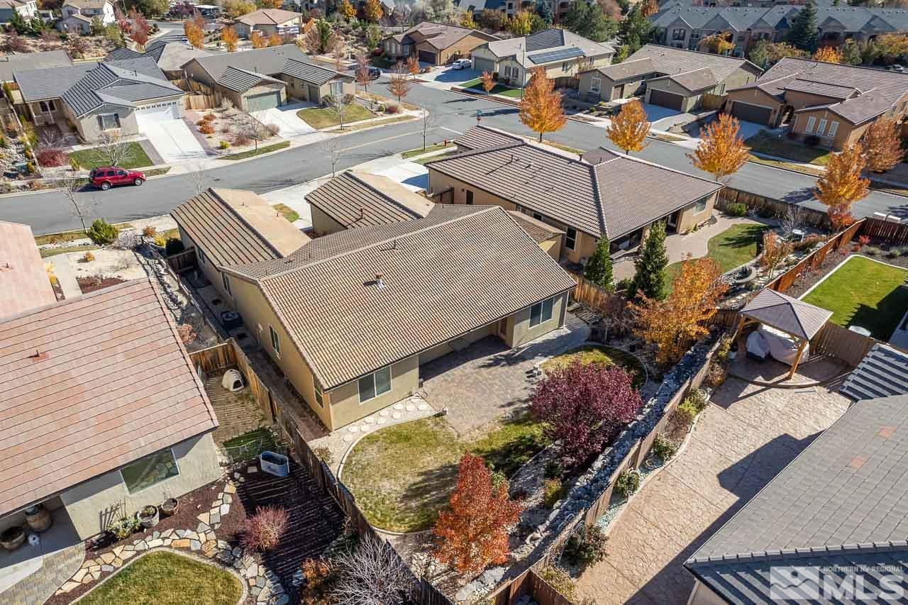 1407 Hogadon Way
