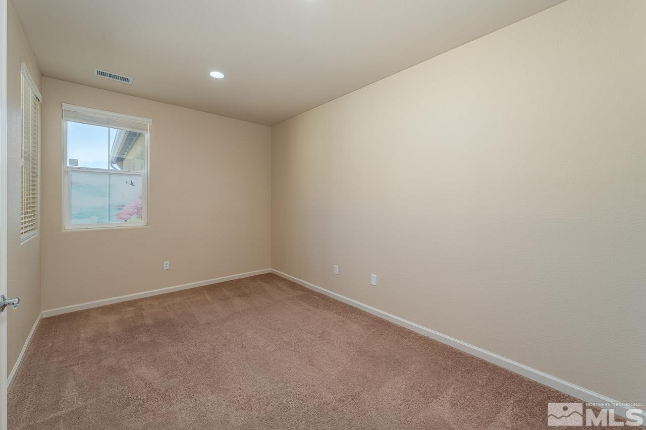 1407 Hogadon Way