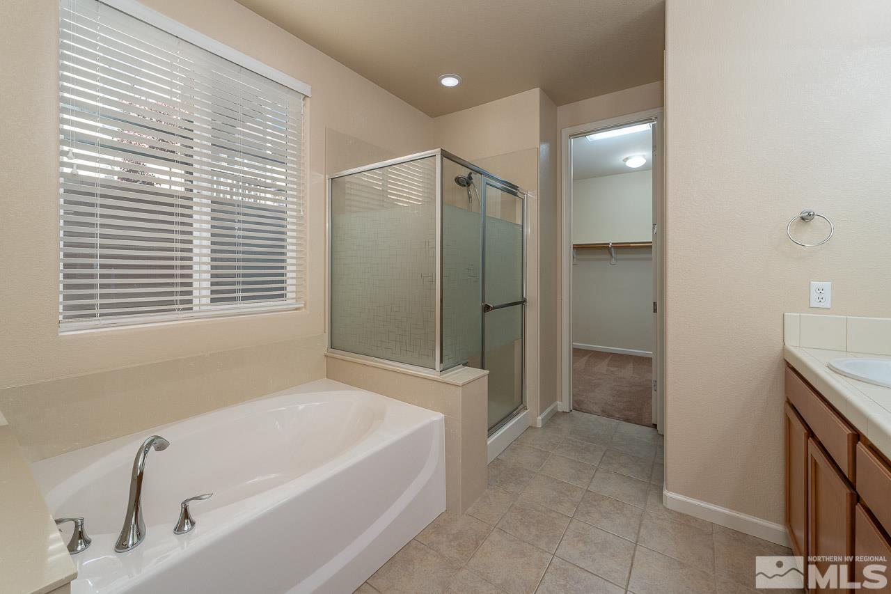 1407 Hogadon Way
