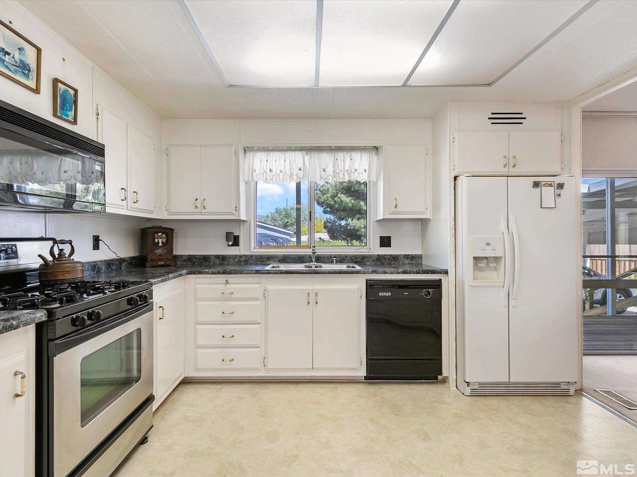 15010 Vega Street