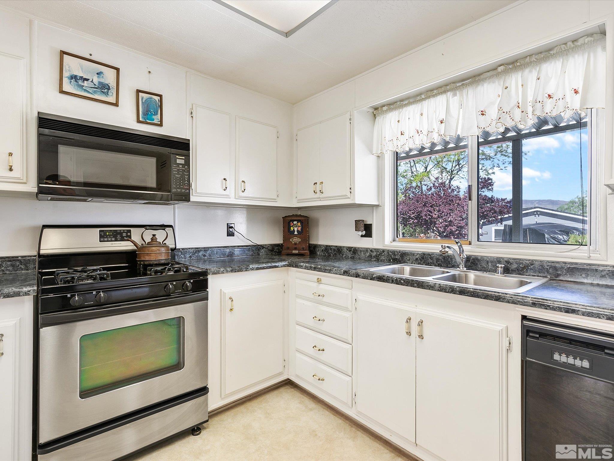 15010 Vega Street