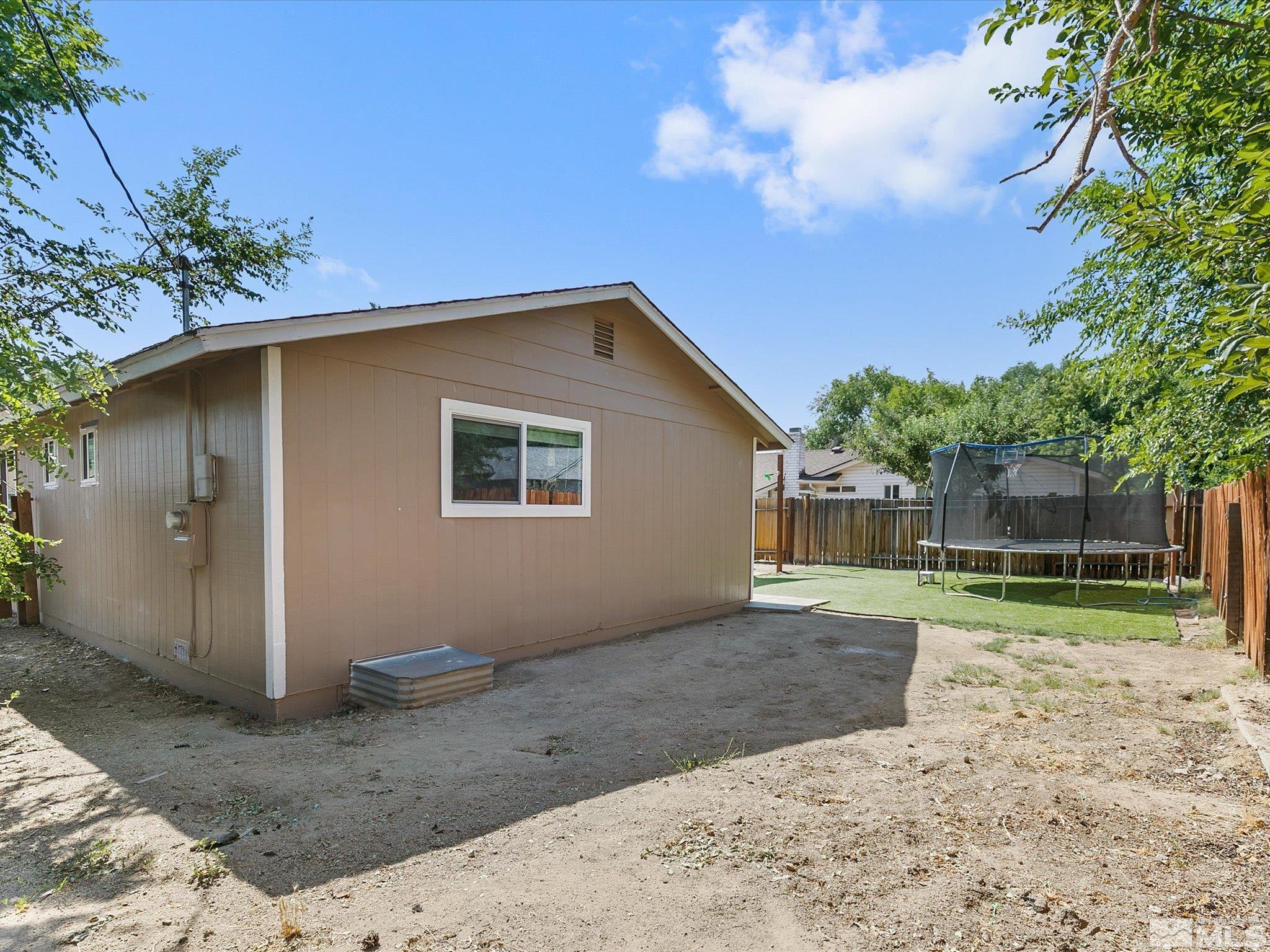 1111 Breaker Way