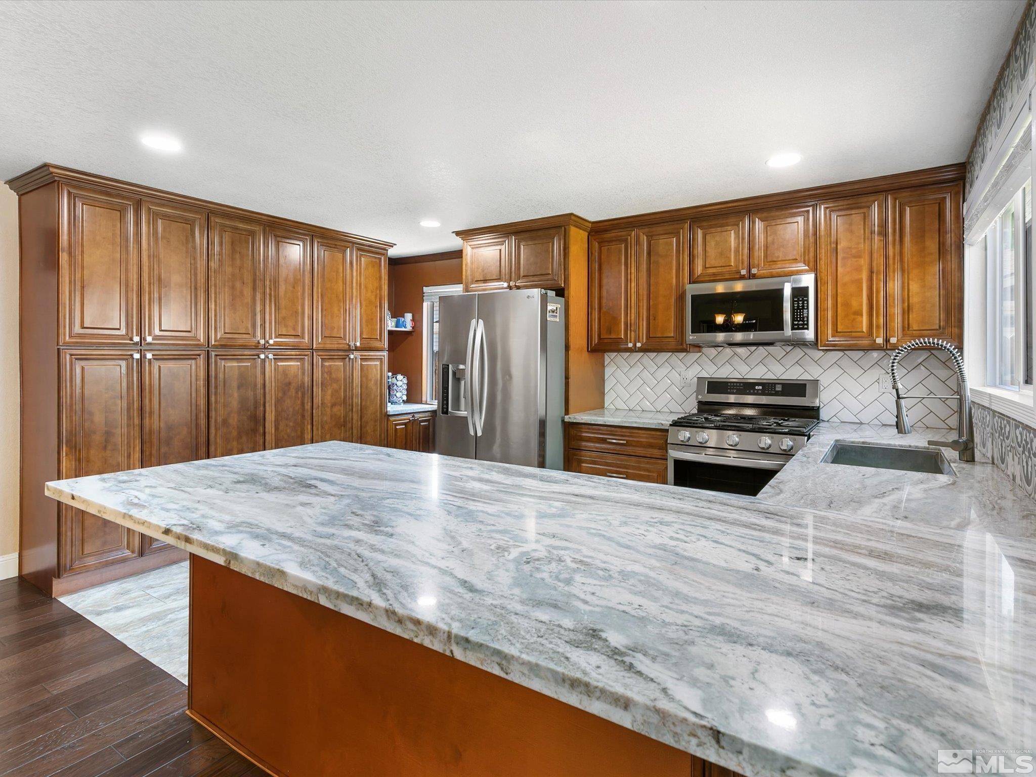 1111 Breaker Way