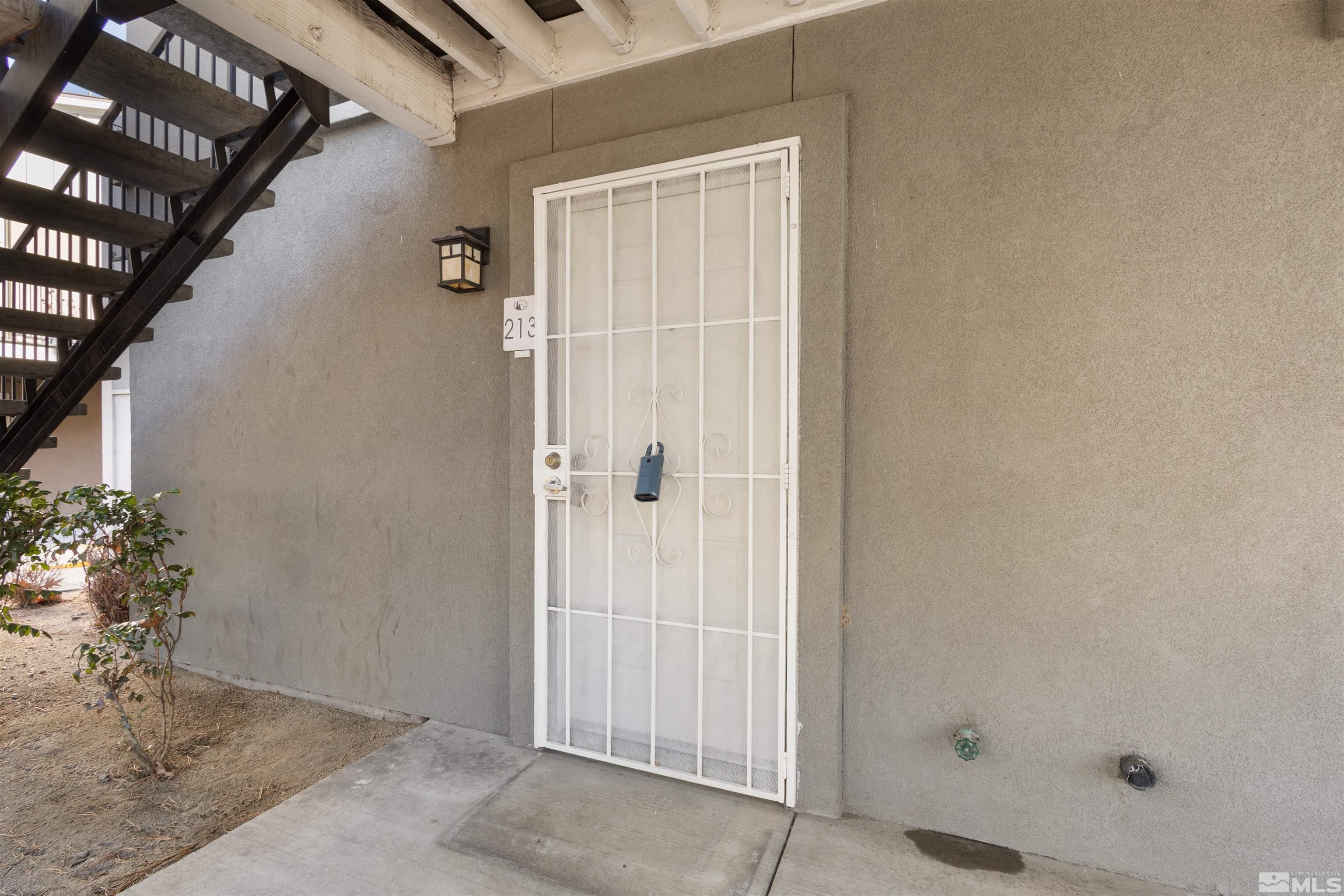 2000 Silverada Boulevard, UNIT 213