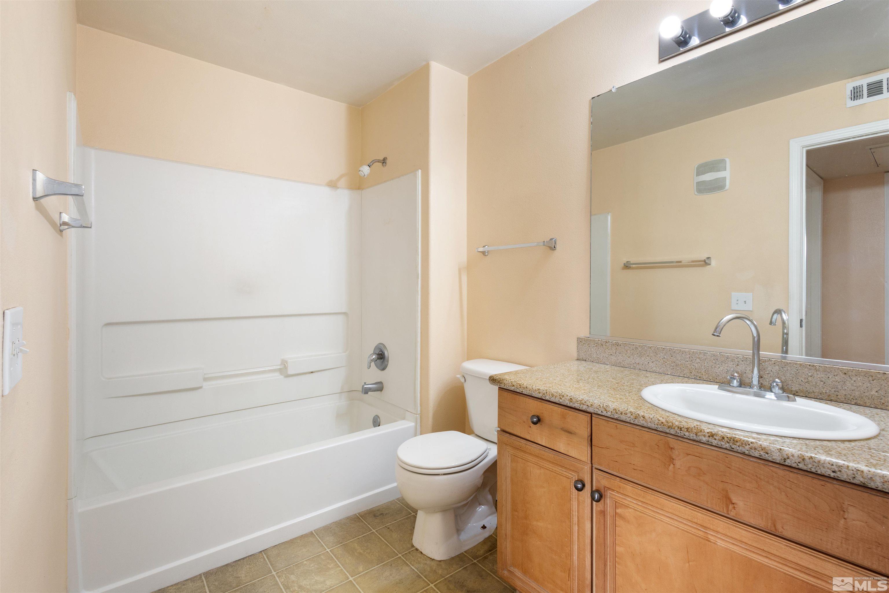 2000 Silverada Boulevard, UNIT 213