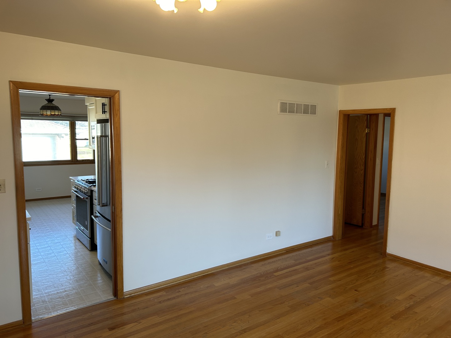 733 S Berkley Avenue