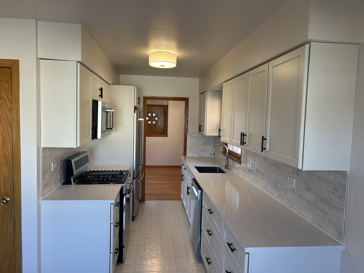 733 S Berkley Avenue