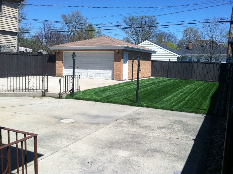 733 S Berkley Avenue