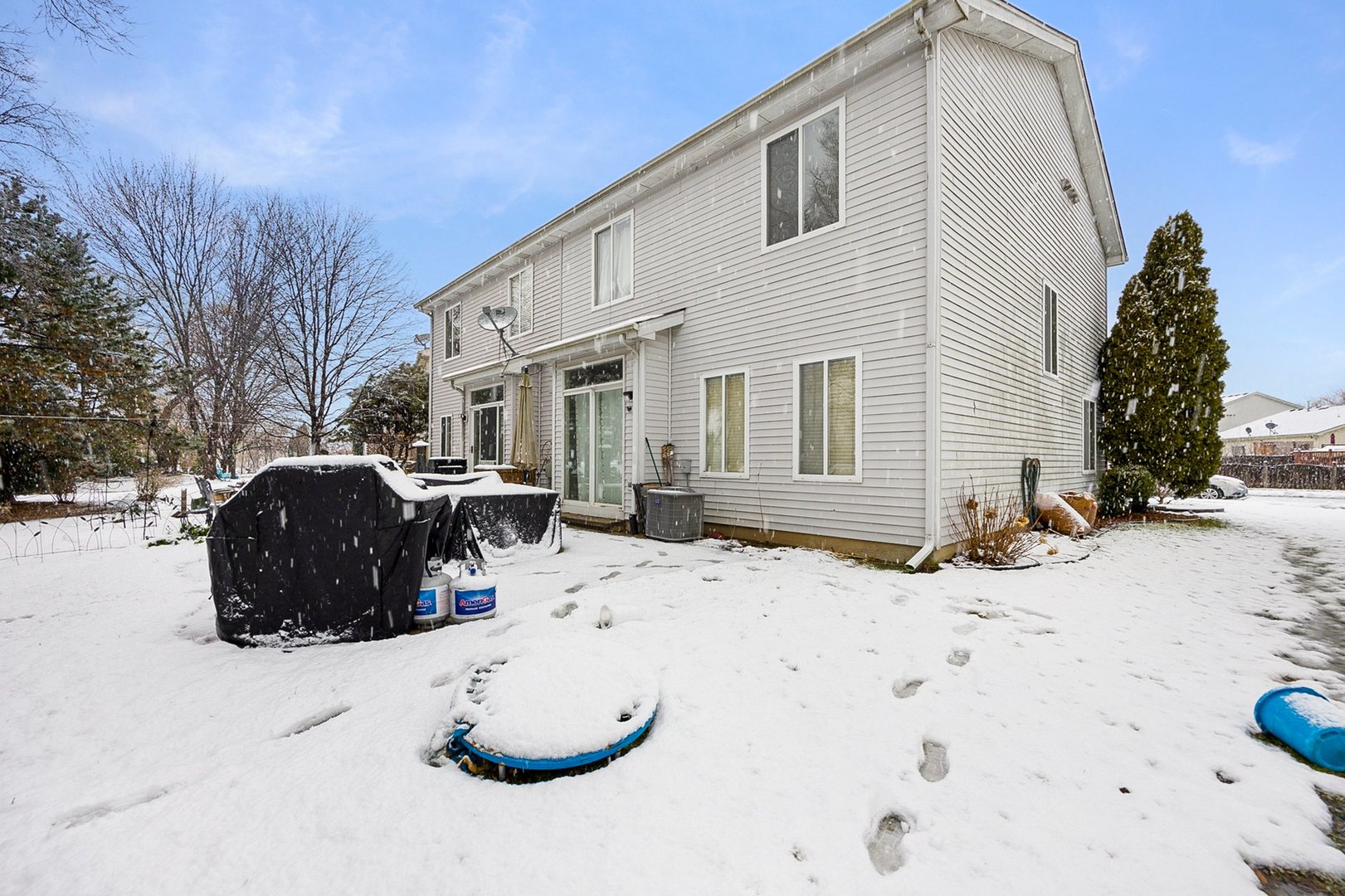 14028 Edgewater Drive