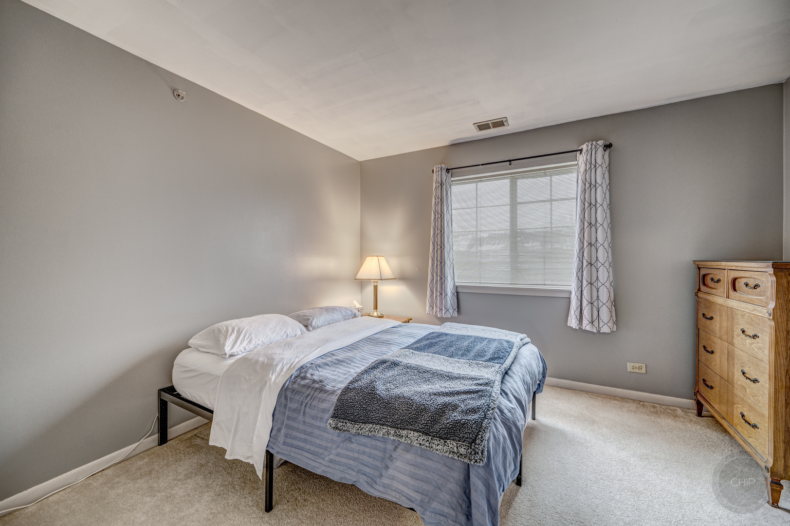 1136 E Cambria South Lane Unit: 1136