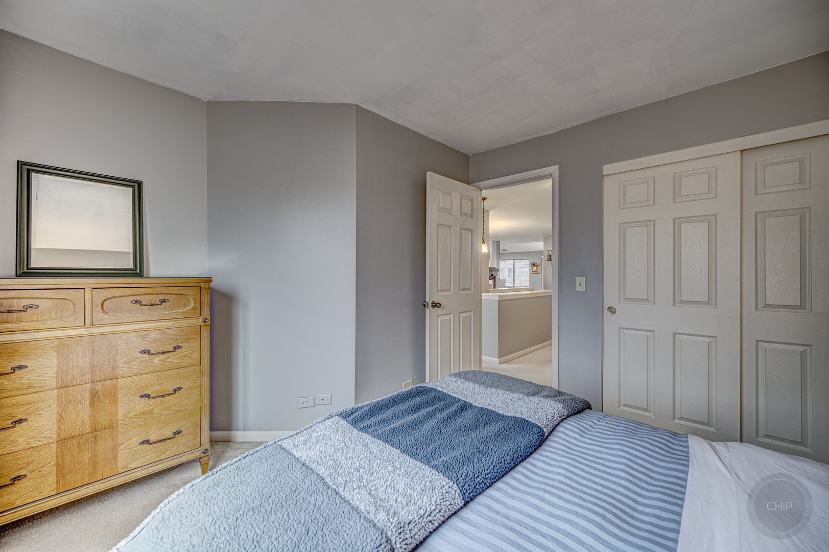 1136 E Cambria South Lane Unit: 1136