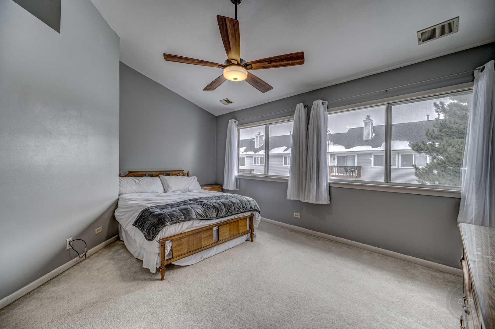 1136 E Cambria South Lane Unit: 1136