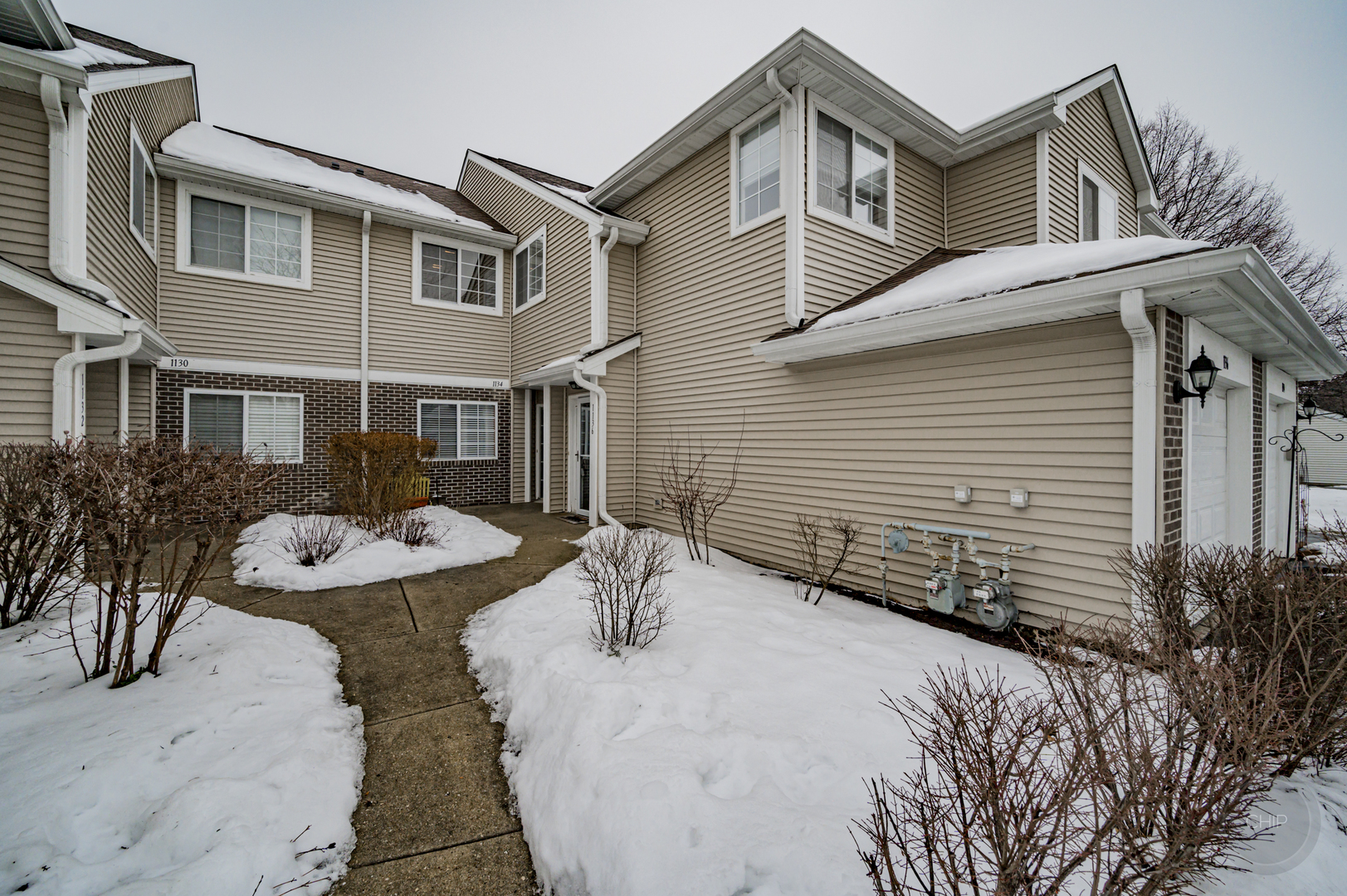 1136 E Cambria South Lane Unit: 1136