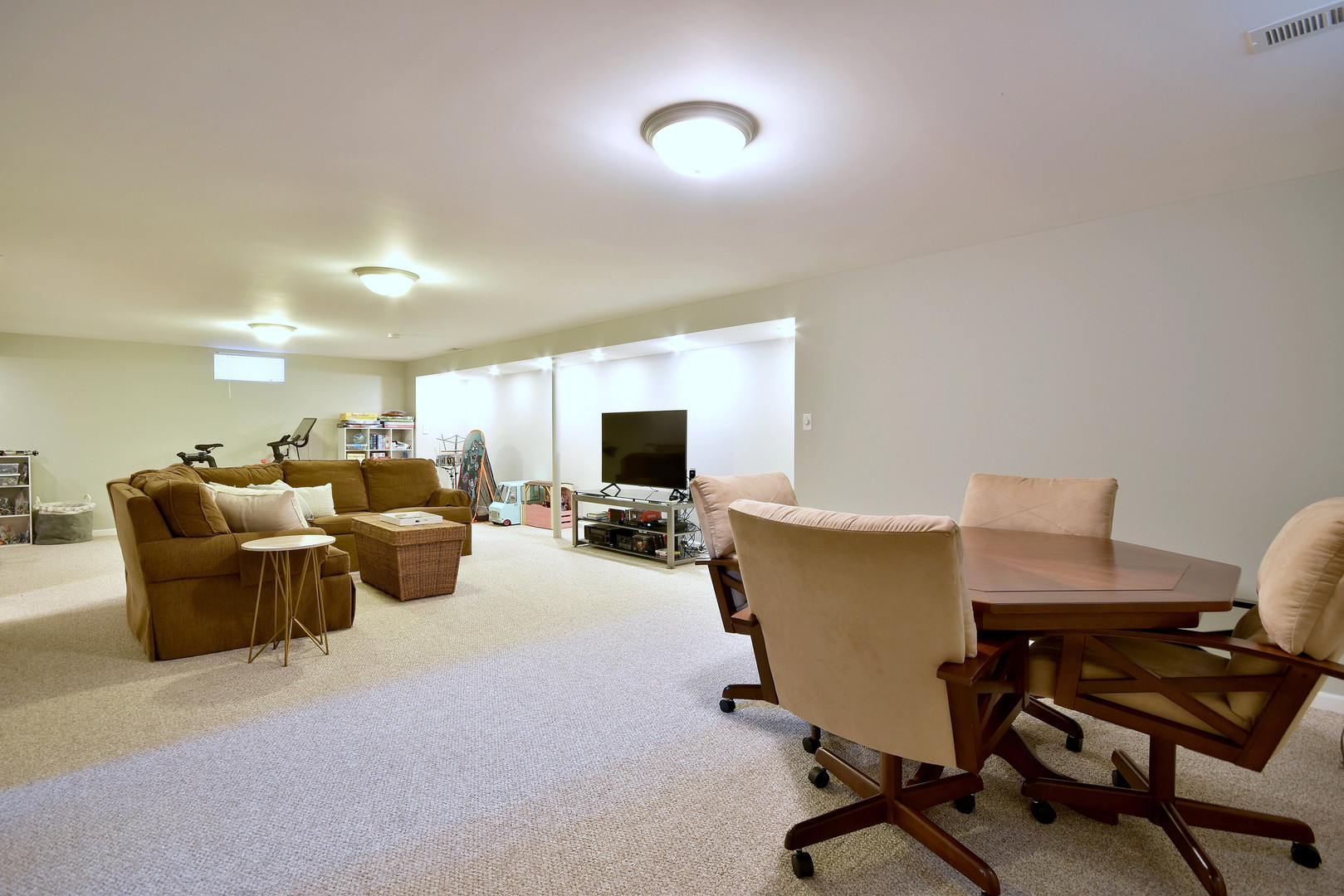 703 S Fairfield Avenue