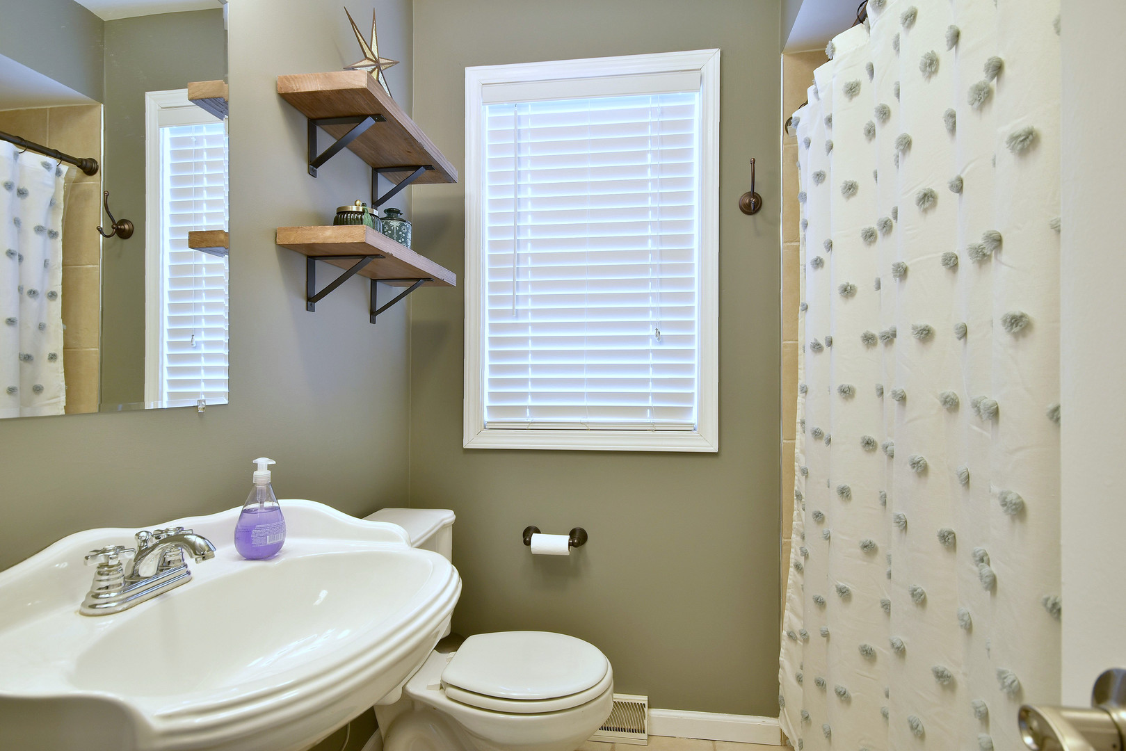 703 S Fairfield Avenue