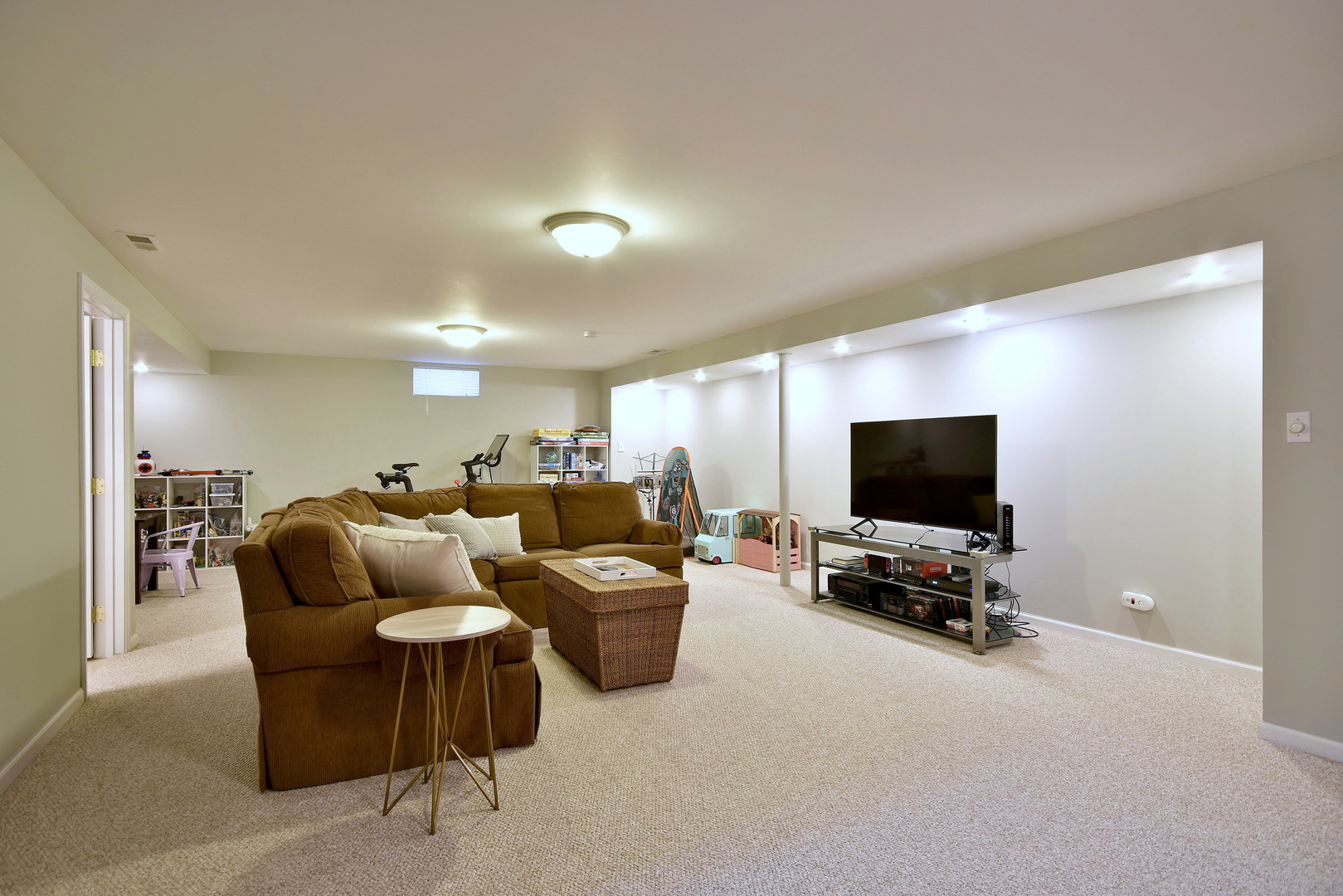 703 S Fairfield Avenue