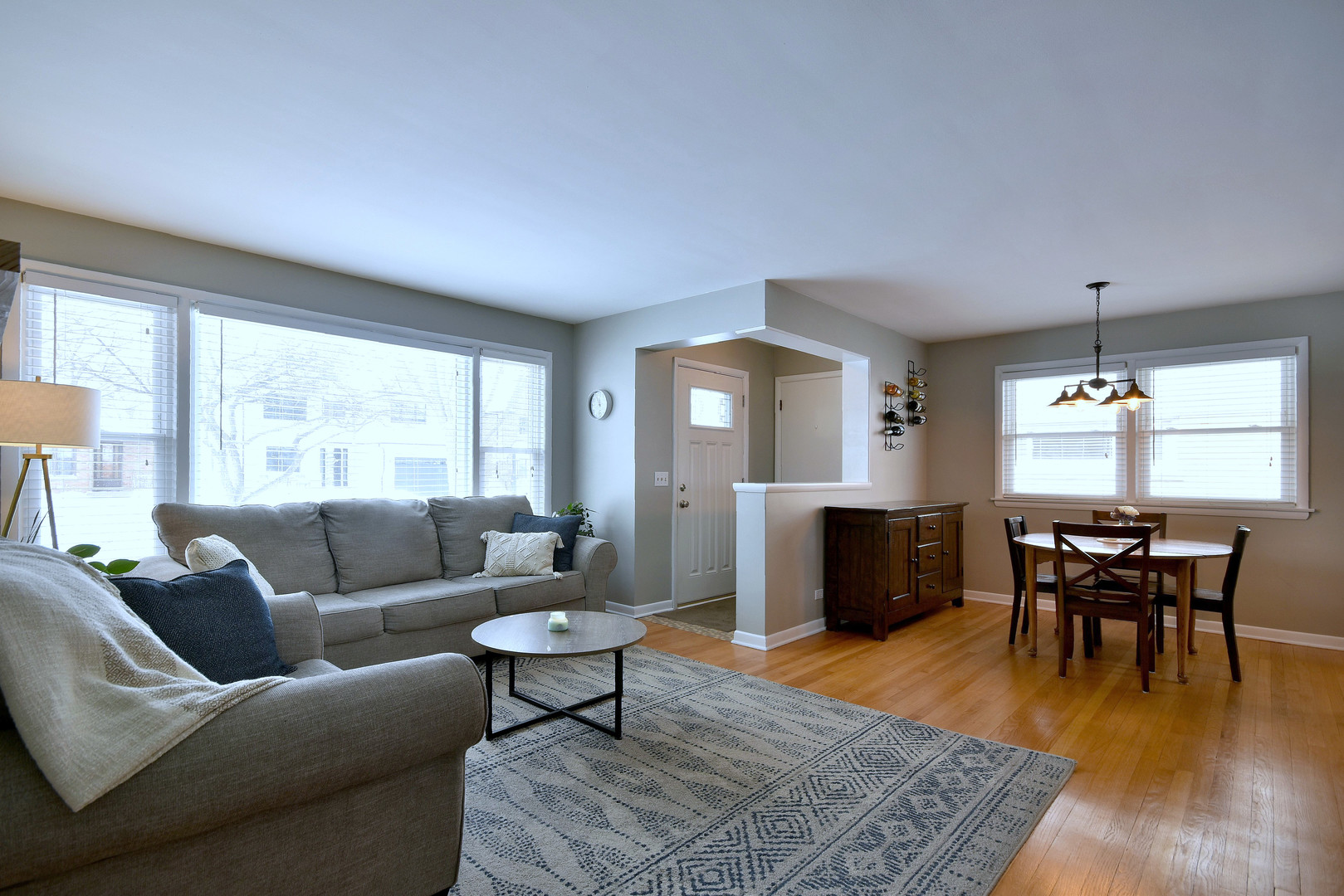 703 S Fairfield Avenue