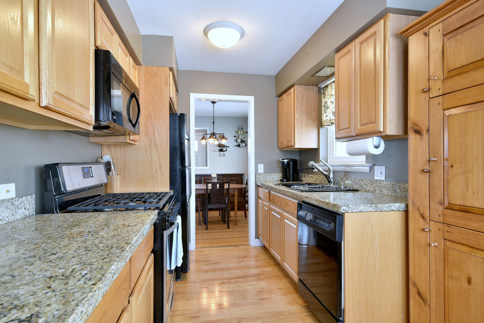 703 S Fairfield Avenue