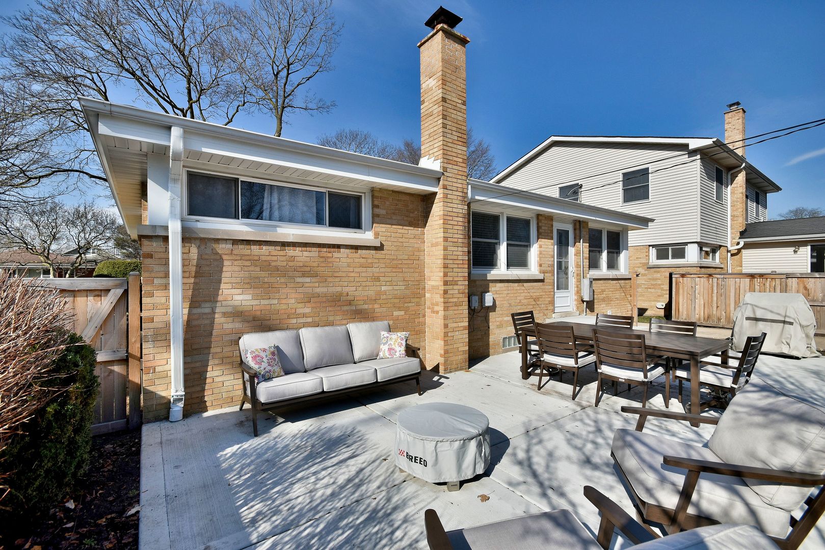 703 S Fairfield Avenue