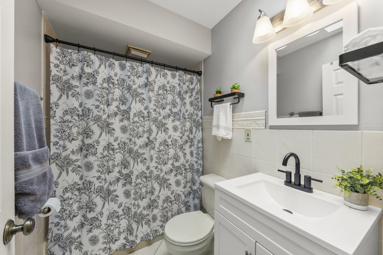 22W558 Tamarack Drive