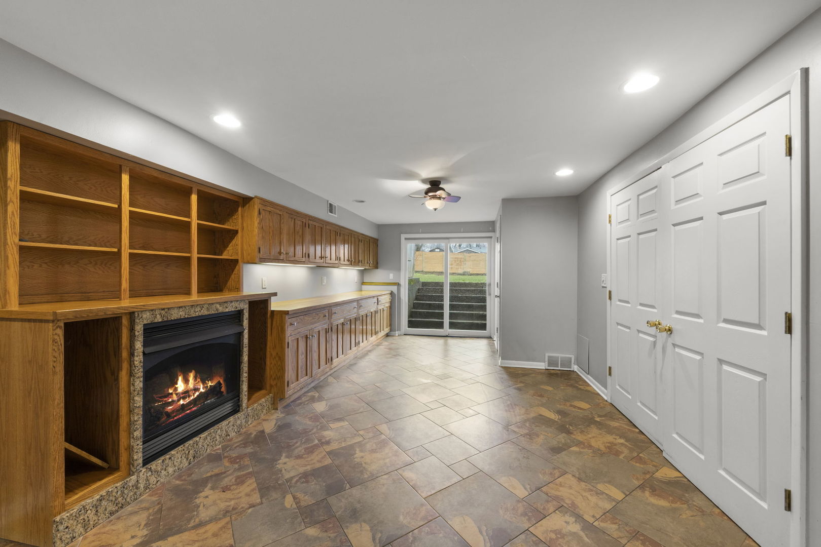 22W558 Tamarack Drive