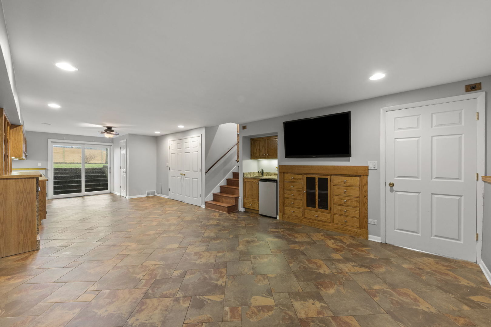 22W558 Tamarack Drive