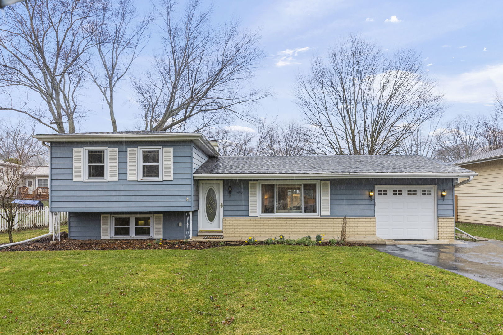 22W558 Tamarack Drive