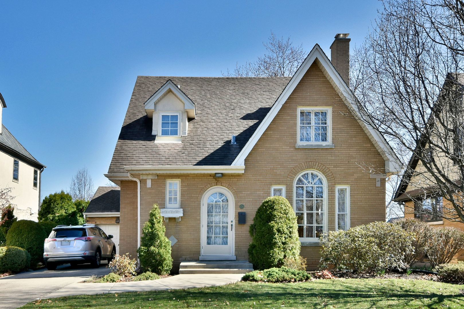 179 S Lawndale Avenue