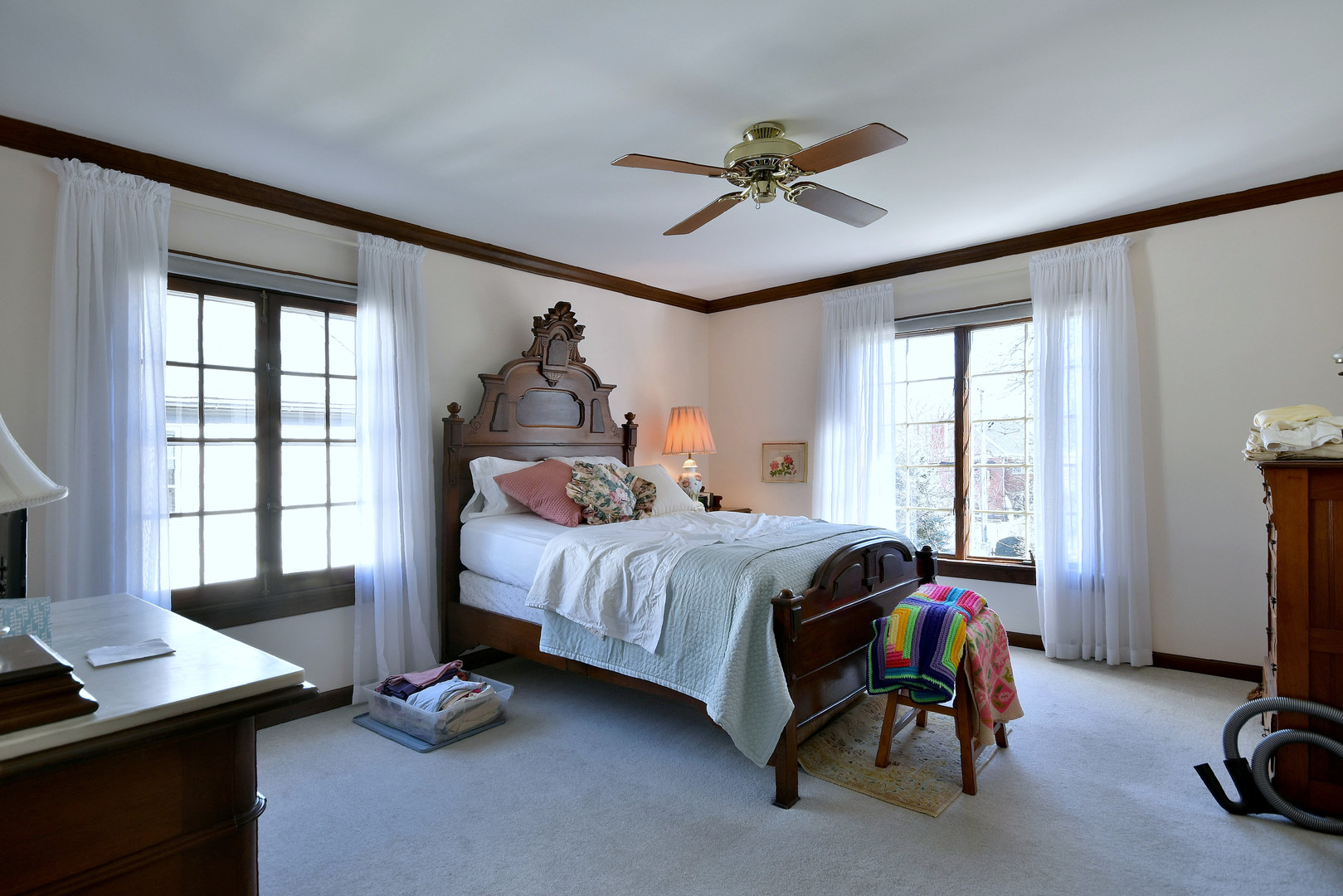 179 S Lawndale Avenue