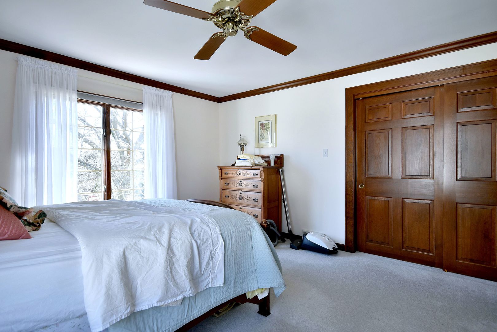 179 S Lawndale Avenue